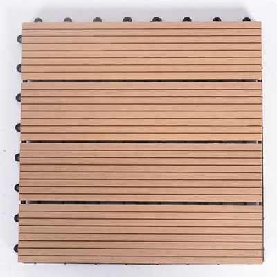 白い携帯用DIY Wpcの容易なデッキ台地の屋内Wpcの壁パネル310 X22 Mm